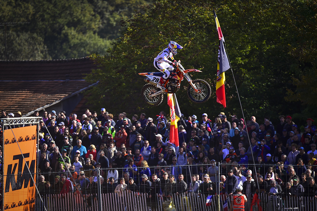 Herlings And Vialle Celebrate Overall Victories At The Mxgp Of France