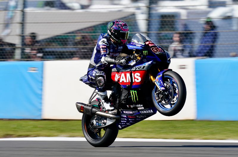 Mackenzie holds off title rivals to top SUPERPICKS Free Practice at Donington Park