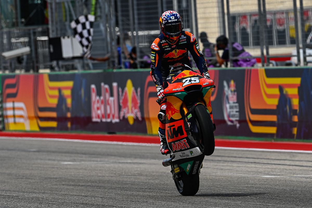 Raul Fernandez victorious as Gardner crashes out at COTA