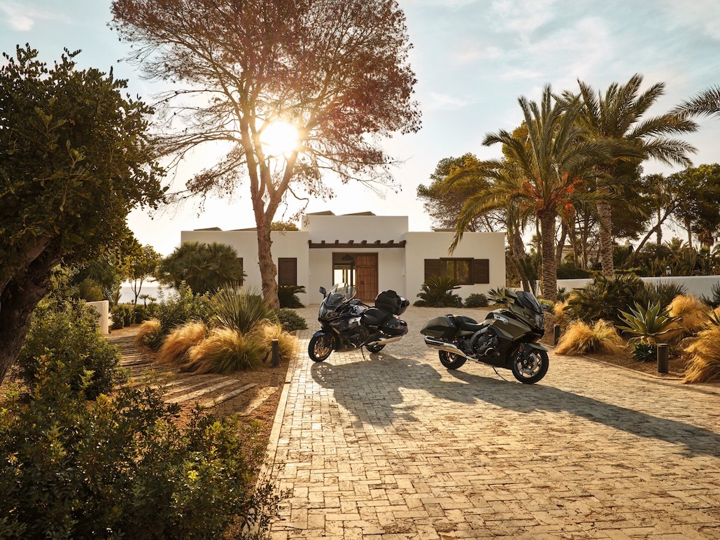 The New Bmw K 1600 Gt, K 1600 Gtl, K 1600 B And K 1600 Grand America