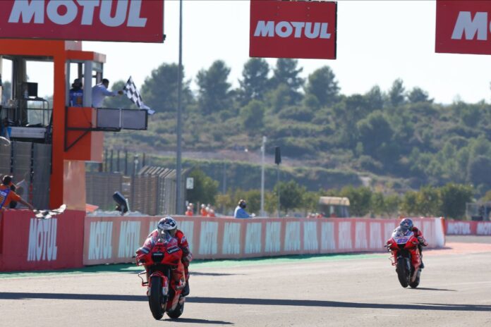 Bagnaia victorious in Valencia, Rossi bids farewell in 10th