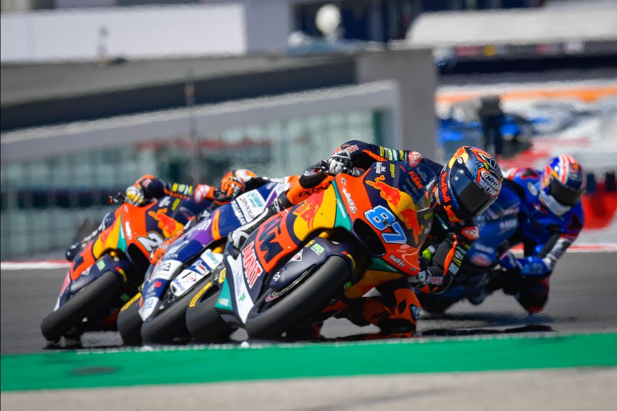 Moto2: Gardner on the edge of glory