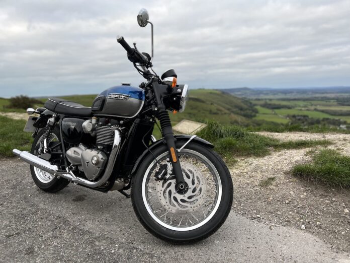 Triumph Bonneville T120 Review