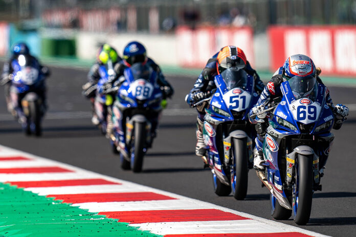 Yamaha Motor Europe Offers R3 bLU cRU SuperFinale to Young Racing Talents