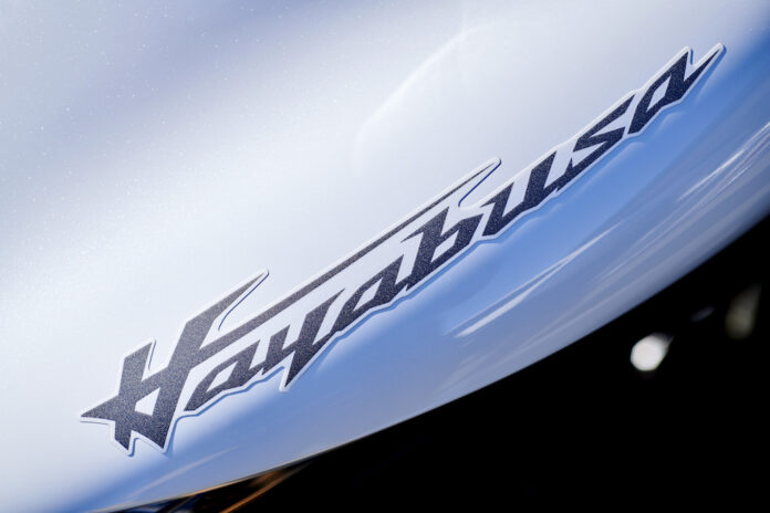 Suzuki Introduces White Hayabusa For 2022