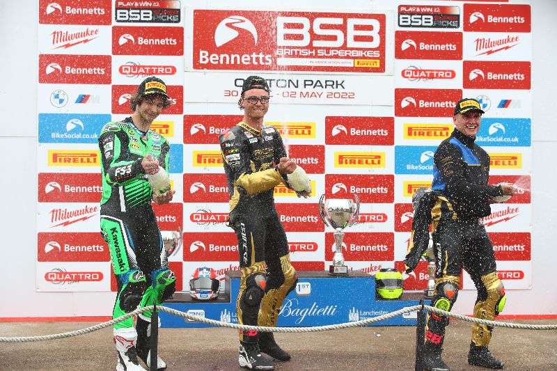 Ray Returns To The Top By Hammering Home A Victory In Oulton Park
