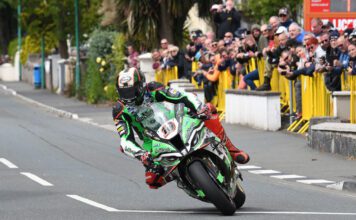 Hicky Makes It Four With Superb Milwaukee Senior Tt Victory.