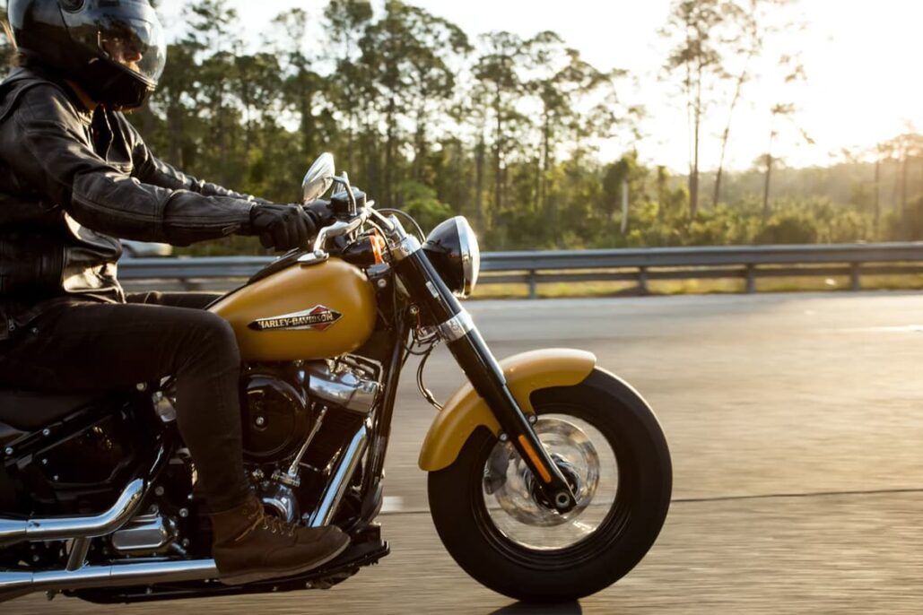 A Guide to Choosing and Installing Harley Davidson Handlebars and Controls