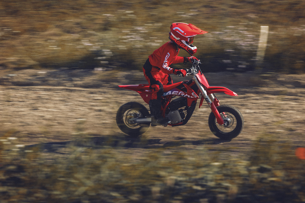 Gasgas Adds Another Exciting E-powered Dirt Bike The Mc-e 3