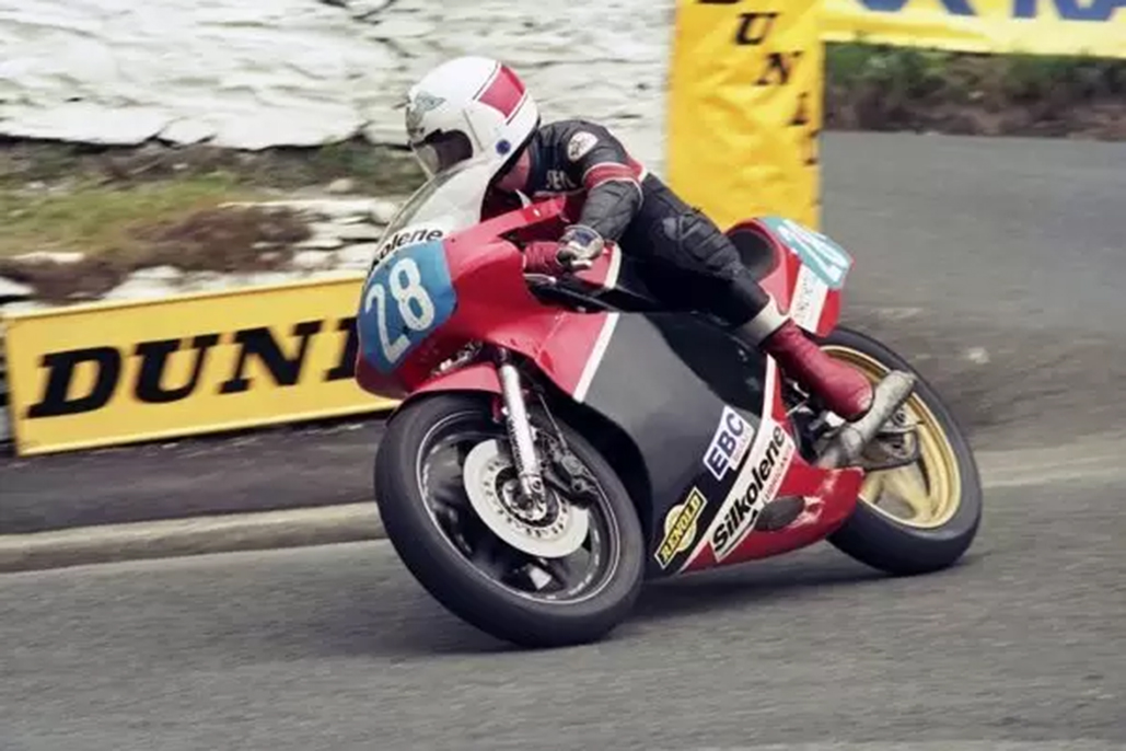 A Highly Collectable Motorbike Of Steve Hislop