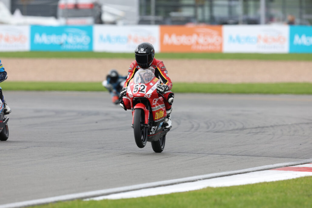 Belford doubles up at Donington Park as 2022 comes to a close