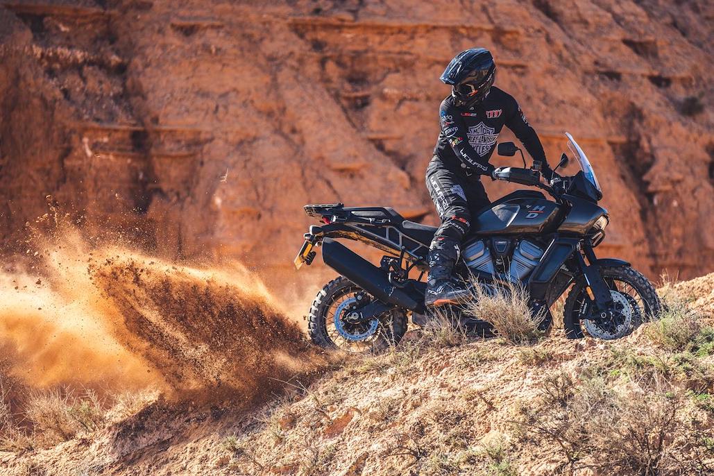 Harley-Davidson Pan America 1250 Lines Up For The 1000 Dunas Raid