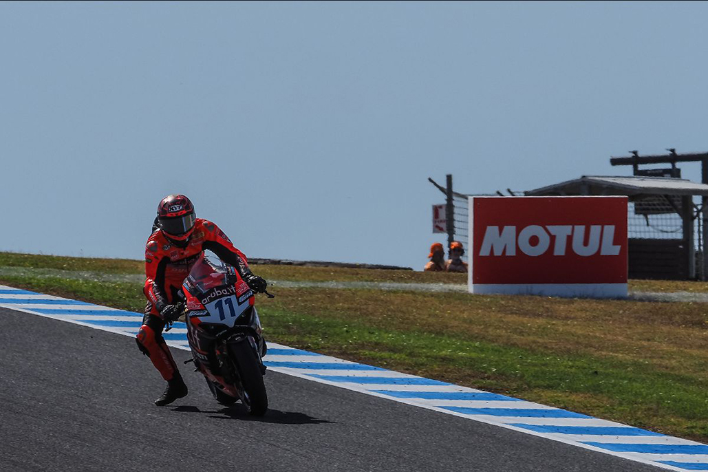 Bulega Leads Manzi By 0.510s After Friday Free Practices