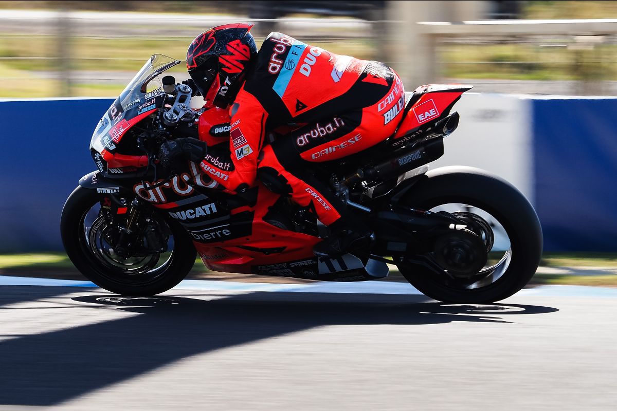 Bulega Sets The Pace On The Opening Day Of The Official Test At Phillip Island