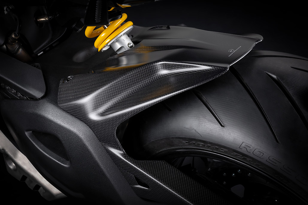 Diavel V4: More Grunt And Style Thanks To Ducati Performance Accessories