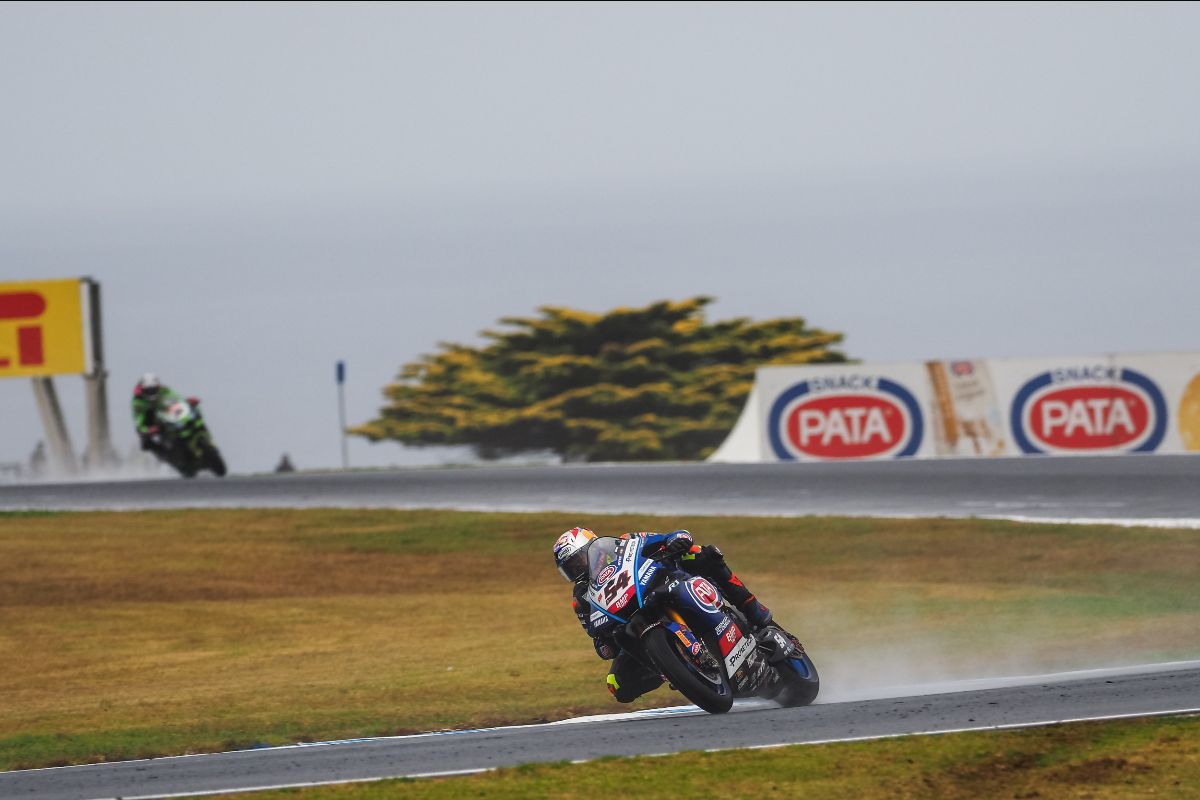 Worldsbk Champion Alvaro Bautista Triumphs In Rain Affected Race 1