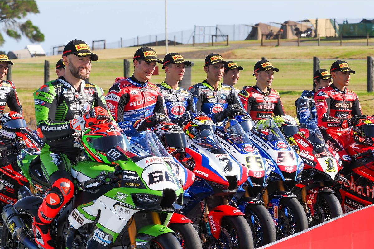 Worldsbk Riders Take Part In Traditional Season Opener Photoshoot