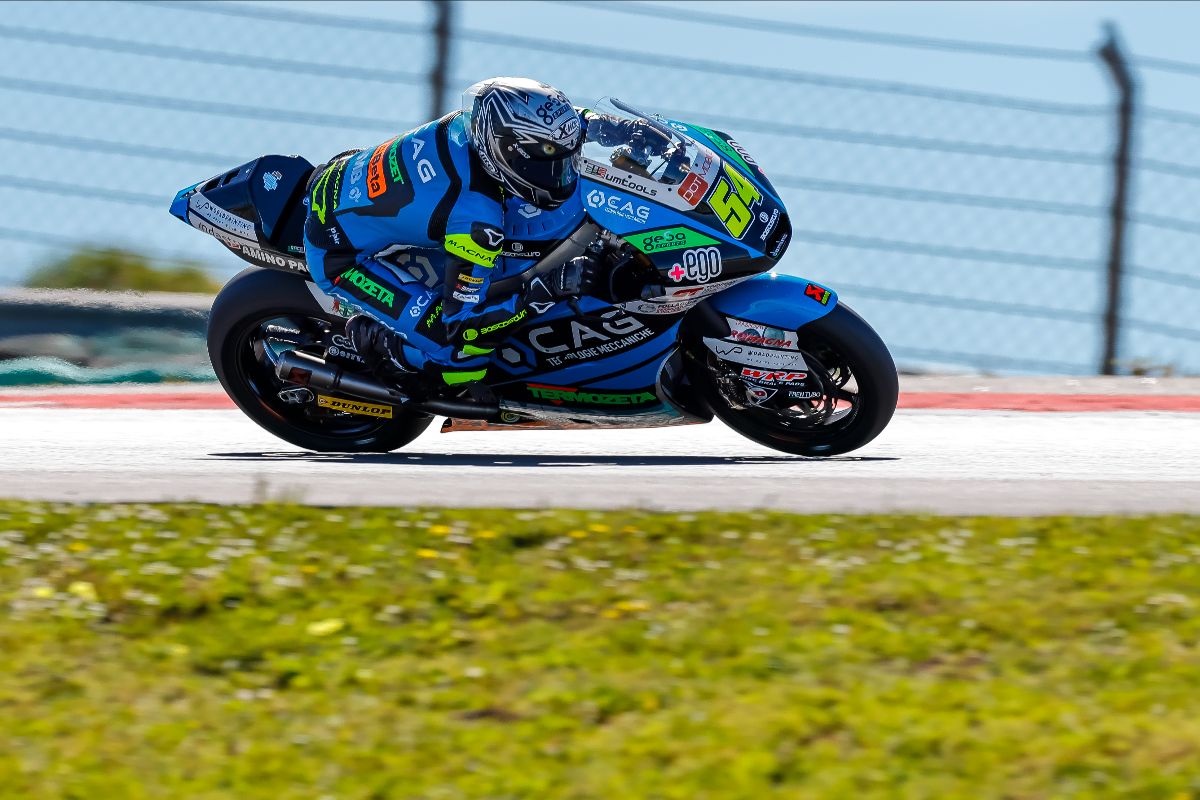 Acosta Scorches In New Lap Record To Pip Aldeguer In Moto2