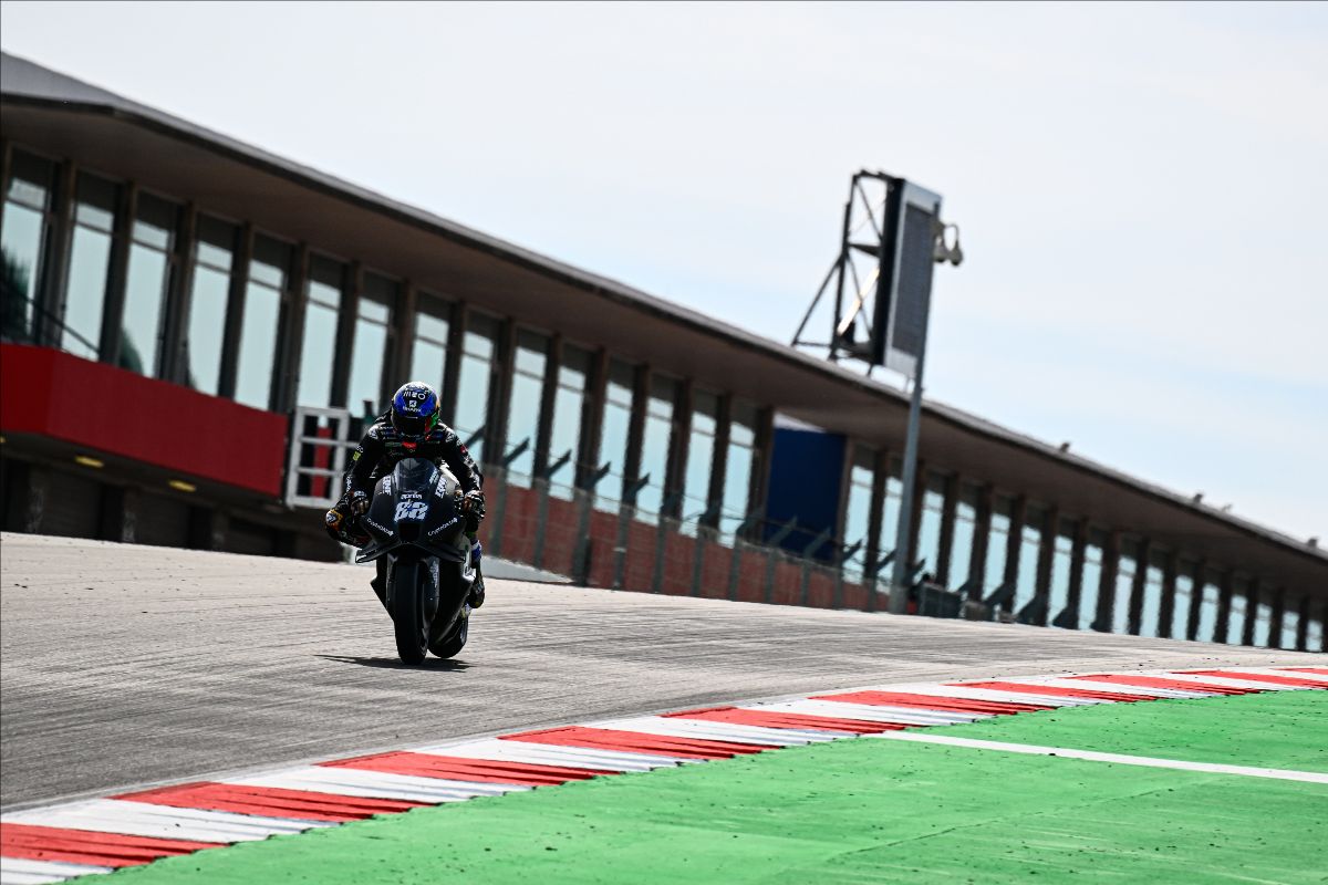 Bagnaia Reigns But Quartararo Gains As 12 Riders Break The Lap Record On Sunday