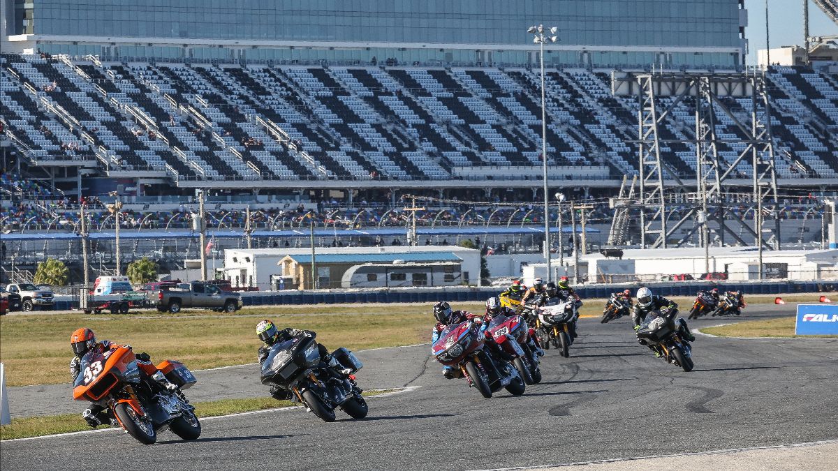 Kyle Wyman Bounces Back To Win Mission King Of The Baggers At Daytona