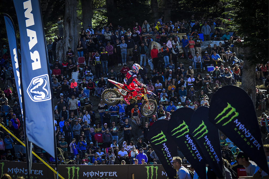 Prado And Geerts Kickstart The Mxgp Of Patagonia-argentina