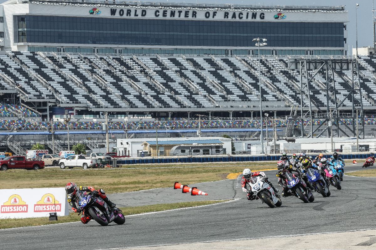 Rispoli Wins Mission King Of The Baggers Opener At Daytona