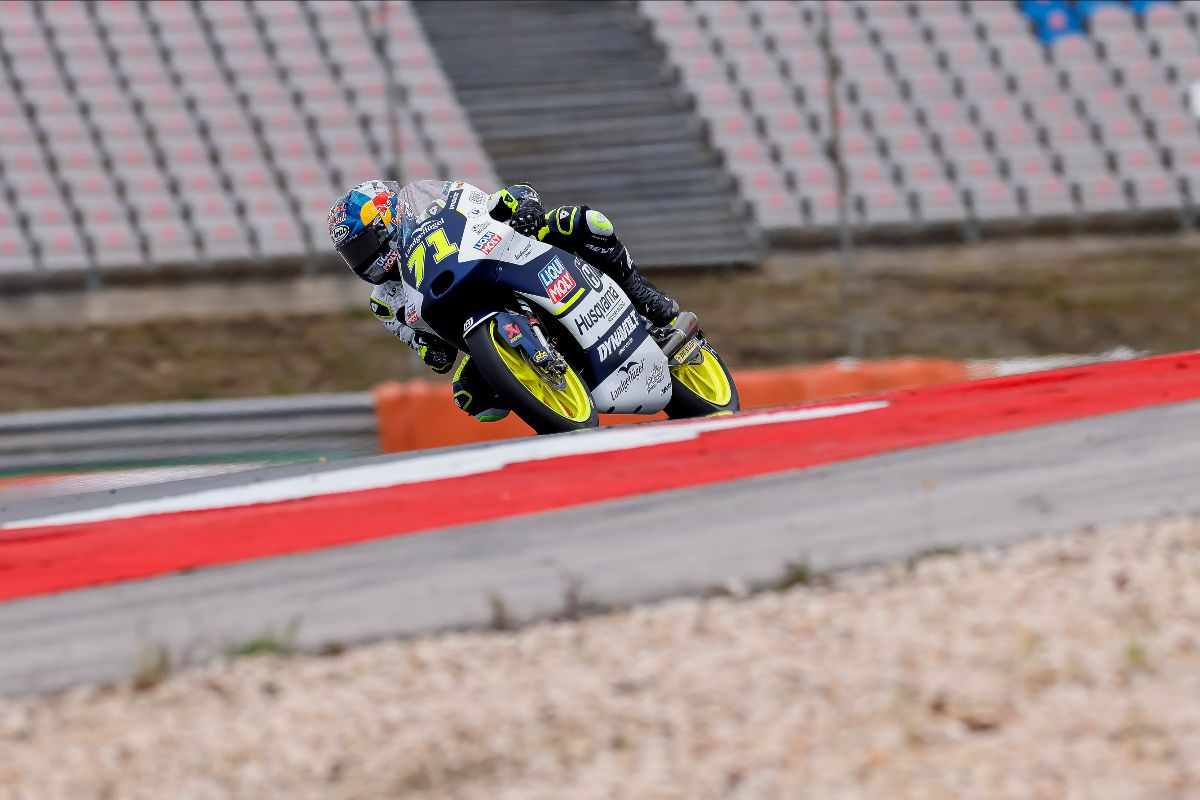 Rossi Heads Rueda By 0.051s In Moto3