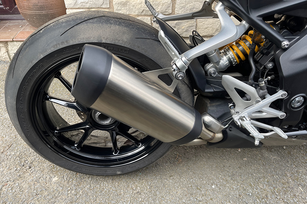 Triumph Speed Triple 1200 Rr Review