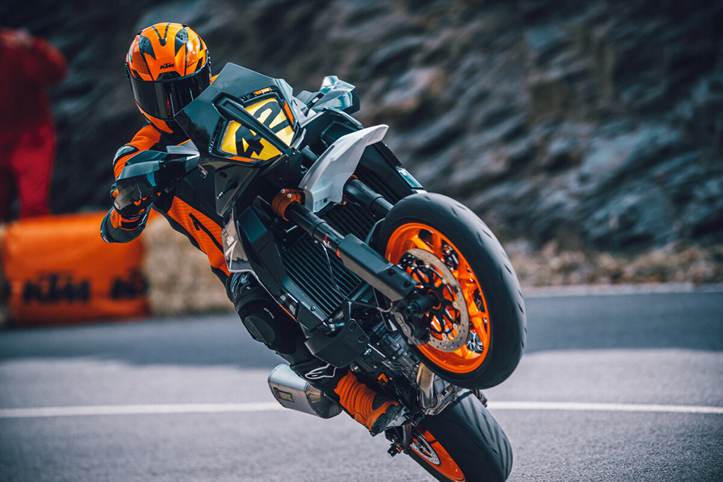 King Of The Comebacks: Hail The New Ktm 890 Smt