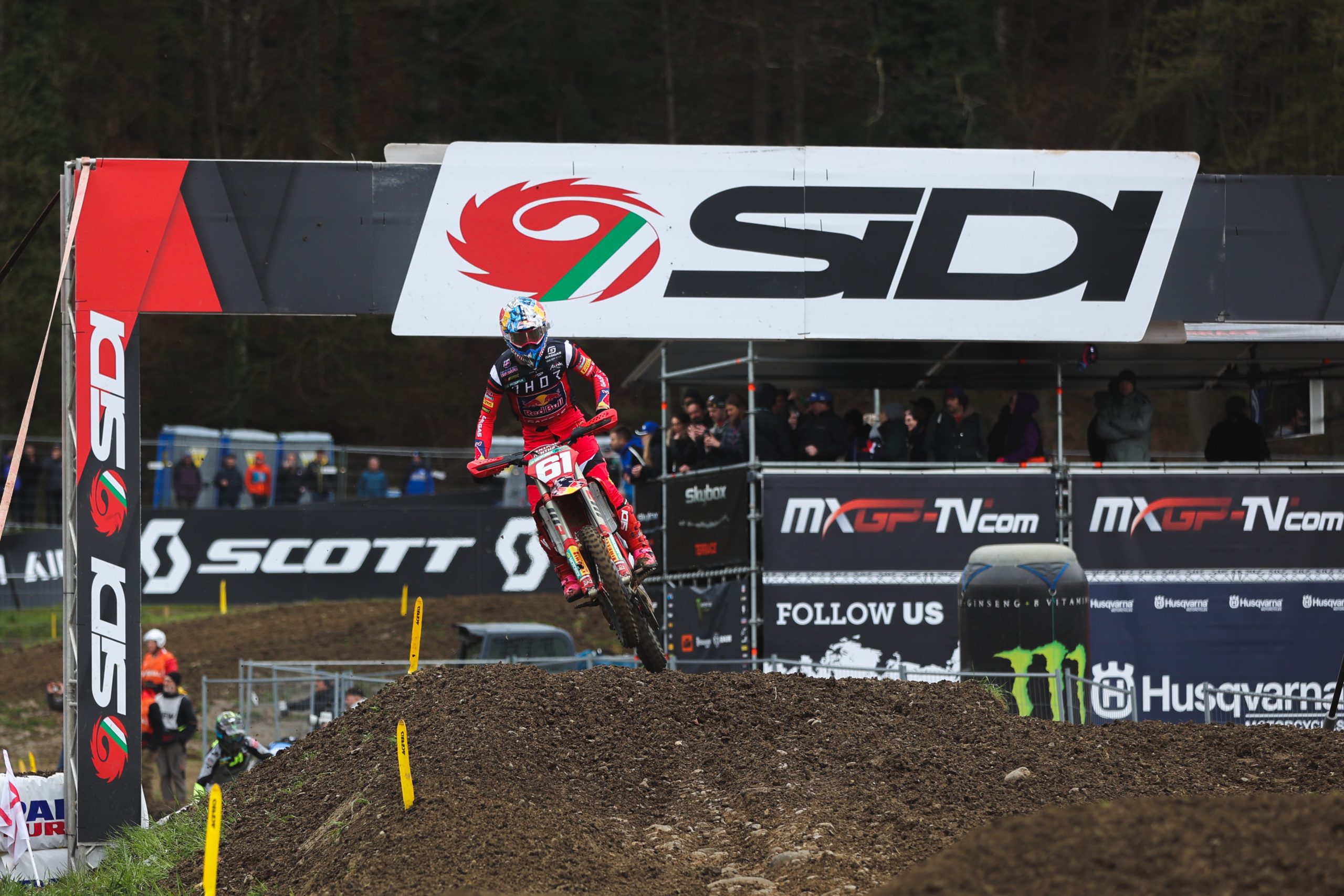 Prado continues his MXGP RAM Qualifying Jackpot while Benistant rules the MX2