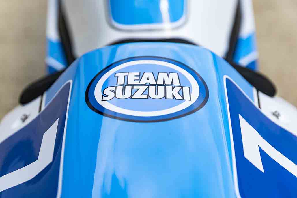 Team Classic Suzuki Reveals Gsx-r1000 K1 Racer