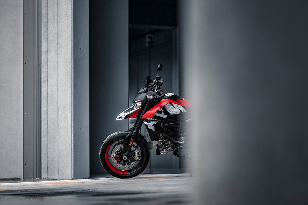 Guaranteed Fun With The Hypermotard 950 Rve