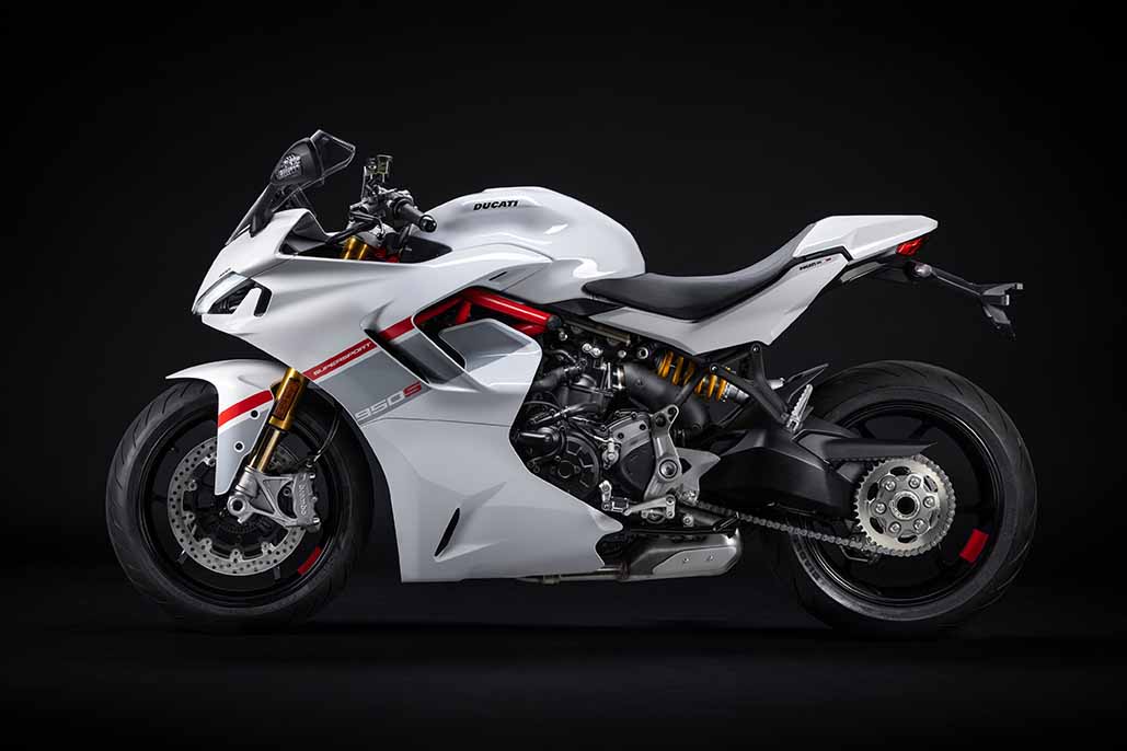 New Stripe Livery Colour Scheme For The Ducati Supersport 950 S