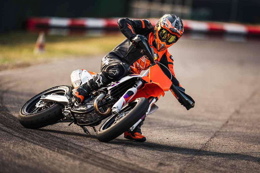 Still Unbeatable, Still Undeniable: Rule The Track With The 2024 Ktm 450 Smr