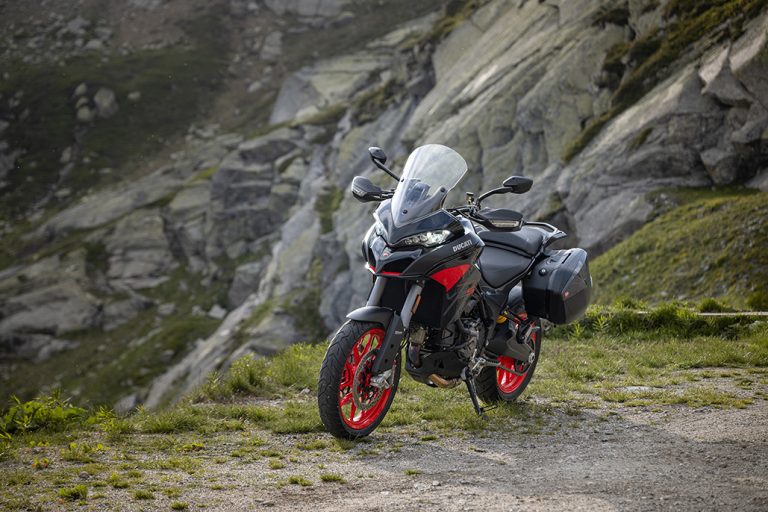 New Thrilling Black & Street Grey Livery For The Multistrada V2 S