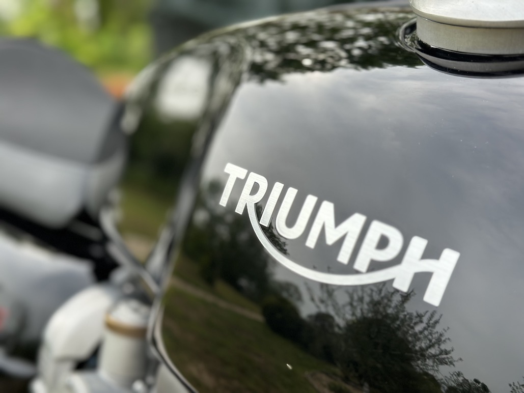 Triumph Thruxton Rs Review