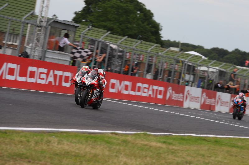 Bridewell Serves Up A First Bennetts Bsb Treble After Denying Irwin Victory By 0.032