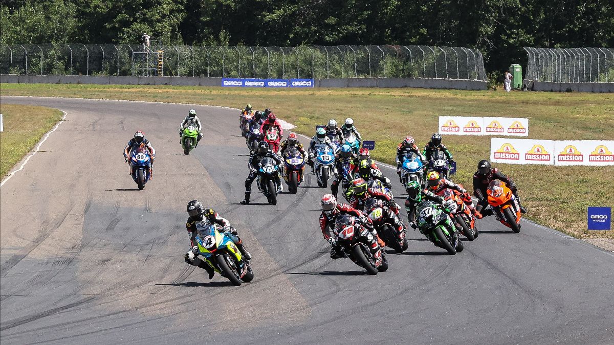 Hayes Makes History With Supersport Victory At Brainerd International Raceway