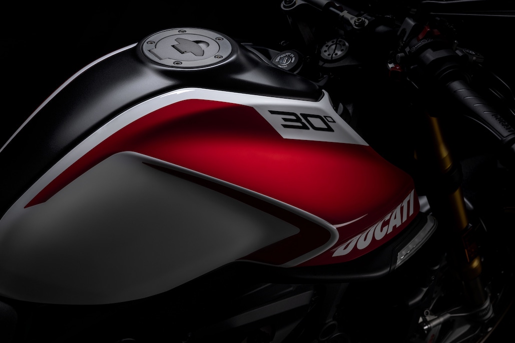 Monster 30° Anniversario: Ducati Celebrates The Motorcycle Symbol Of The Naked World