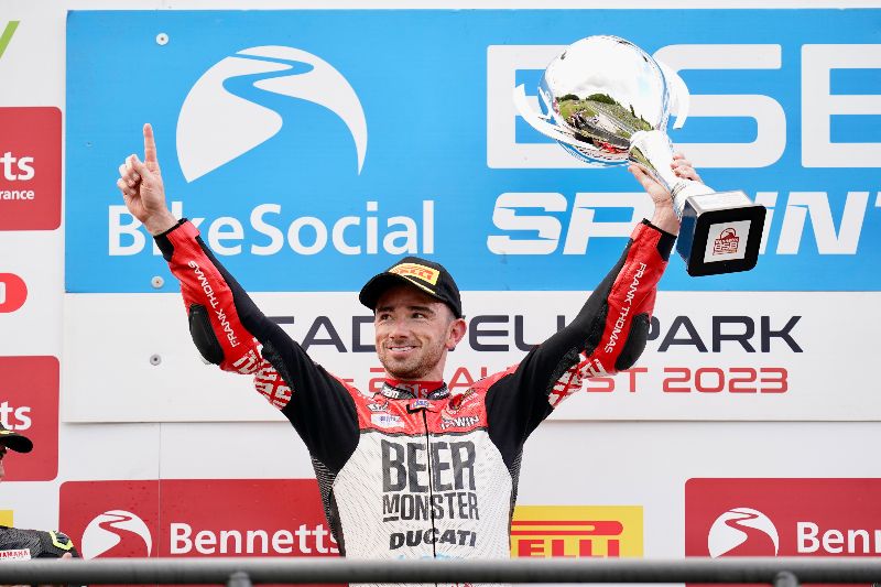 Irwin wins his 200th Bennetts BSB race with the top four covered by 0.472s at Cadwell Park