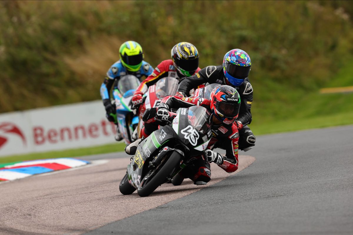 Mounsey & Brinton Take The Spoils In Thruxton Thrillers