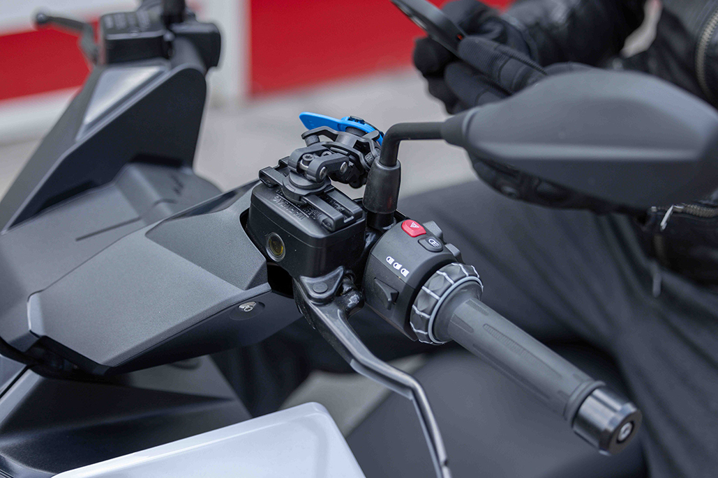 Quad Lock Unveils Two New Motorcycle Mounts