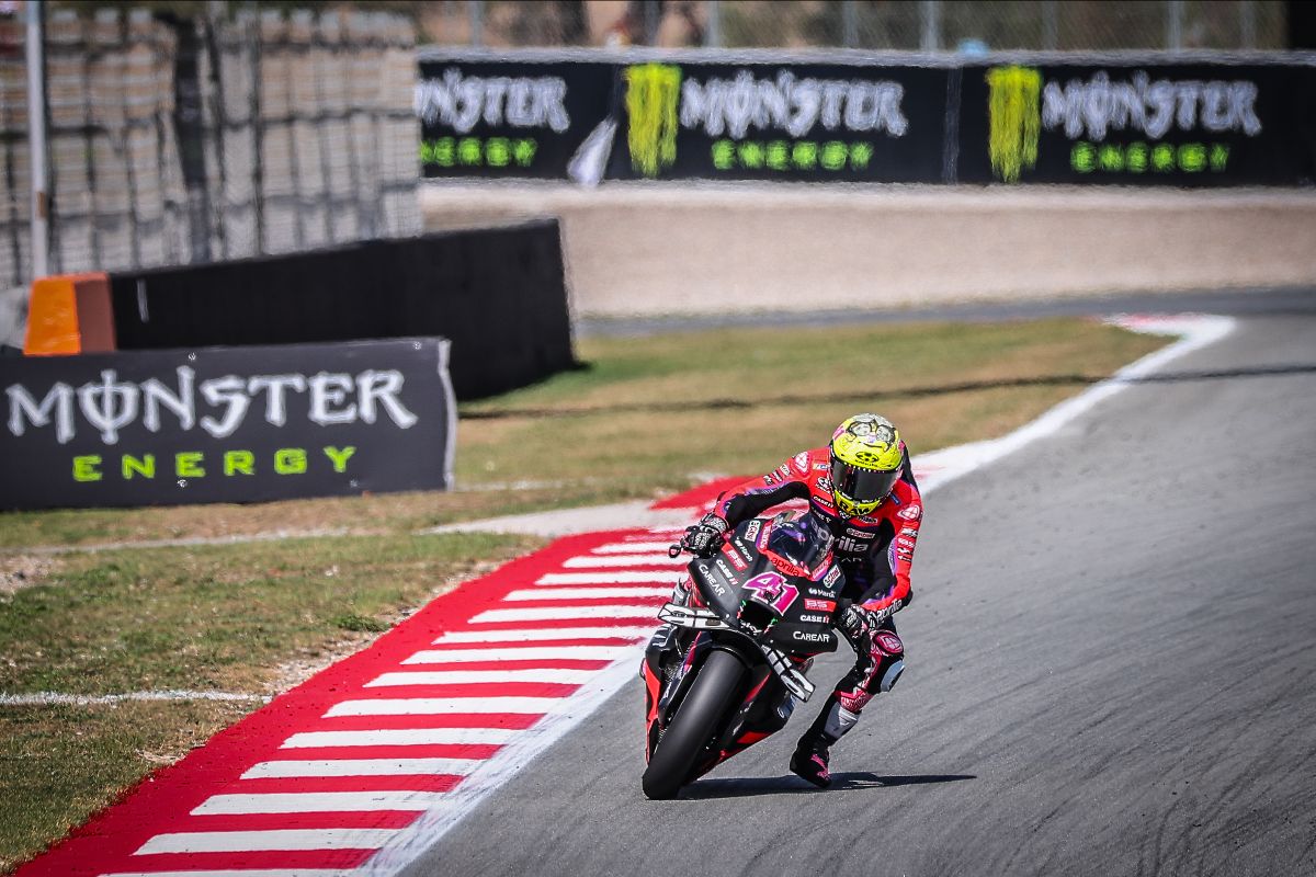 Aleix Espargaro Leads Aprilia 1-2 To Set The Stage For A Barcelona Barnstormer