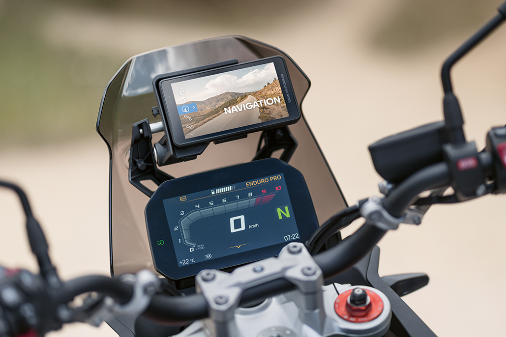 Bmw Motorrad Presents The Connectedride Navigator