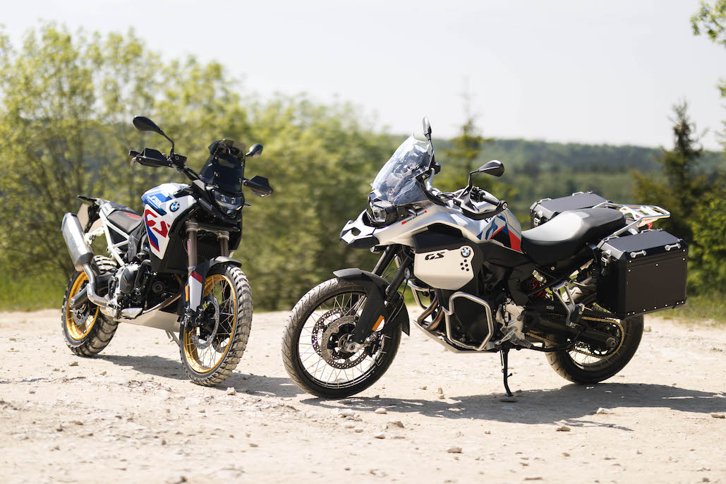 Bmw Motorrad Presents The New Bmw F 900 Gs, F 900 Gs Adventure And F 800 Gs