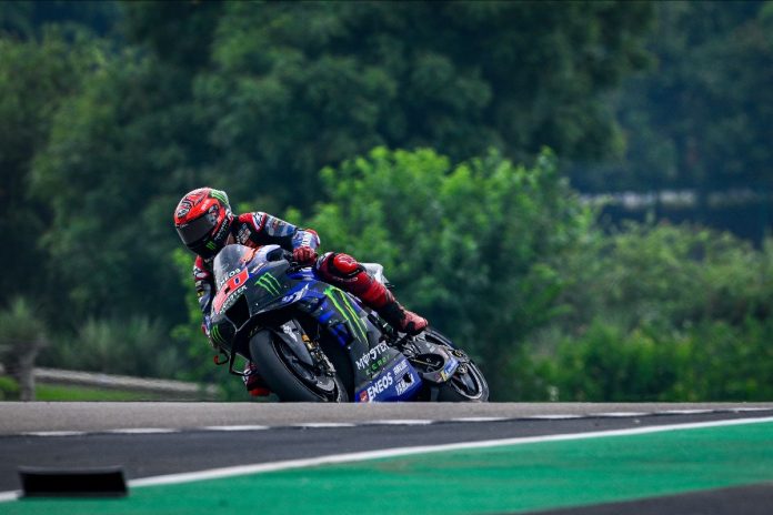 Bezzecchi Wins & Bagnaia Crashes As Martin Duels Quartararo