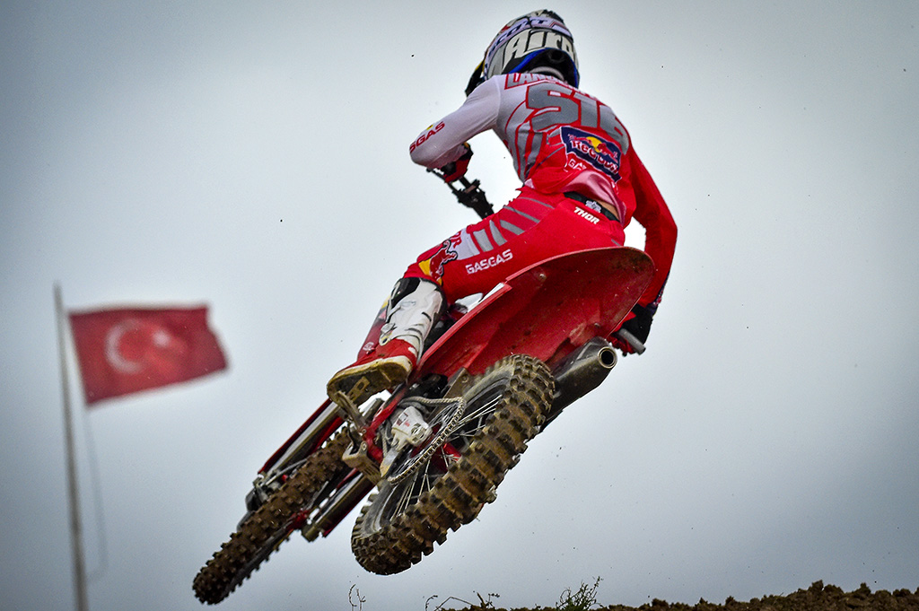  Gajser Will get First Pole Of The Season While Laengenfelder Shines In The Mx2 Ram Qualifying Lunge
