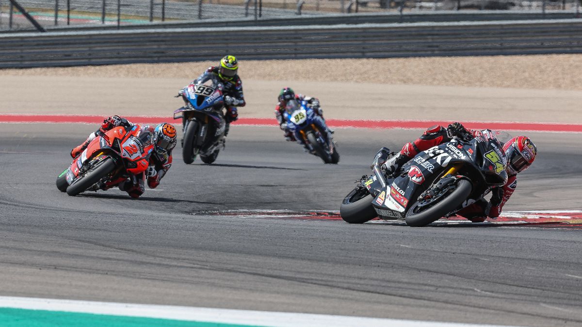 Gagne Wins Again With Escalante And Beach On The Podium At Cota