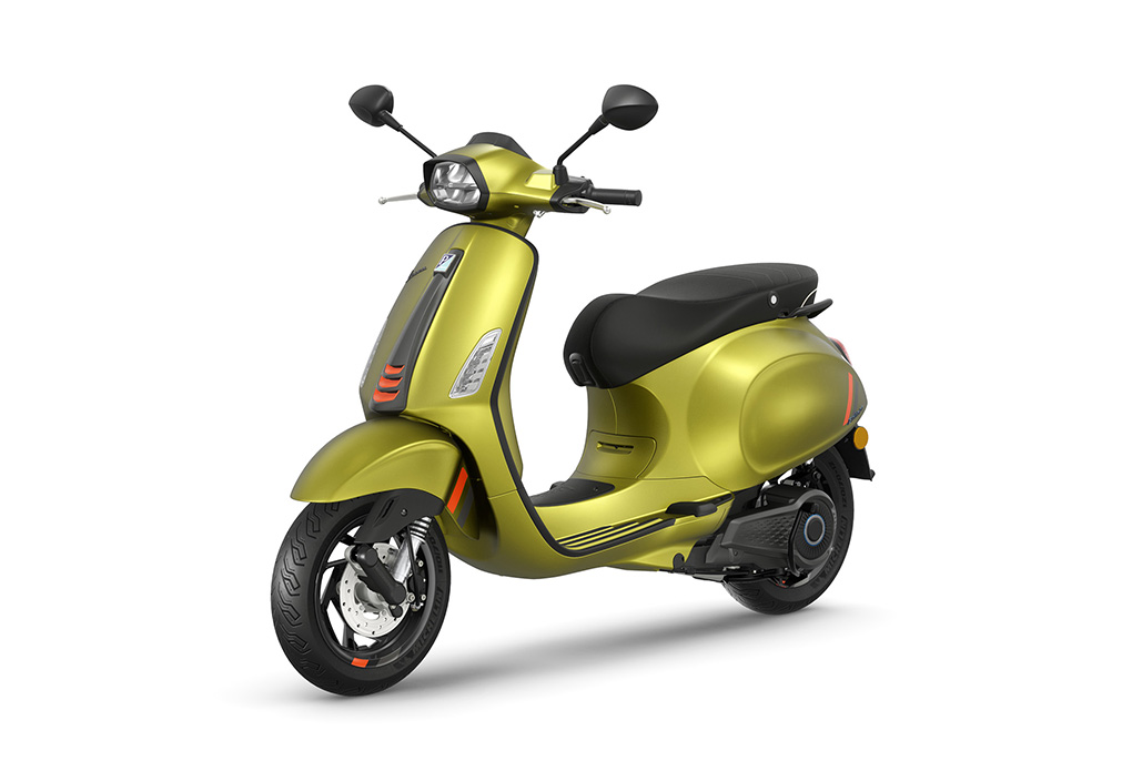 New Vespa Primavera And Vespa Sprint S