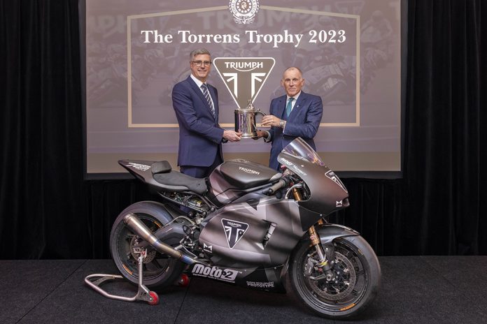 Royal Automobile Club presents Torrens Trophy to Triumph Motorcycles thumbnail